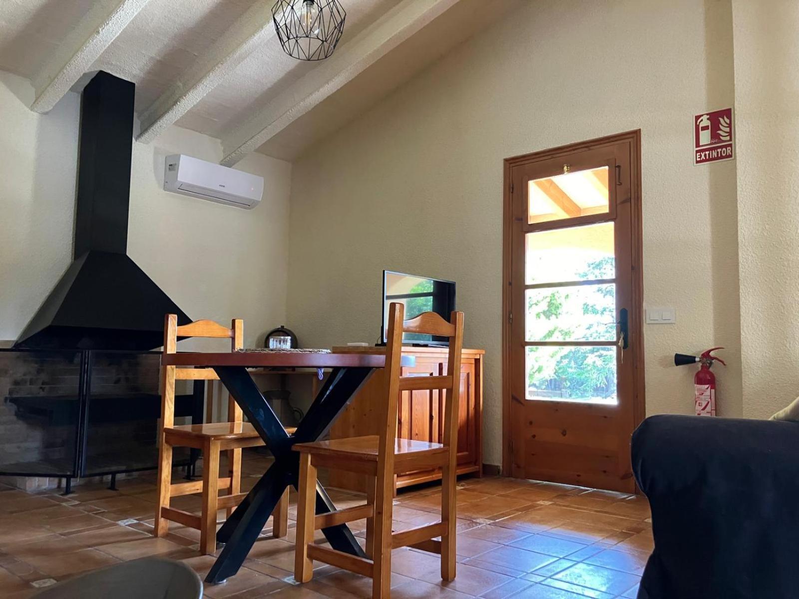 Apartment With Private Pool And Garden San Martin Sarroca Ngoại thất bức ảnh